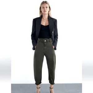 Zara baggy paperbag jeans size 6